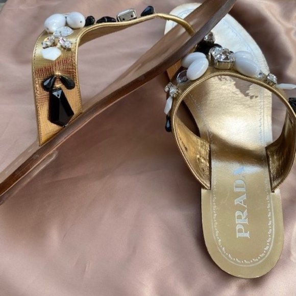 Saffiano Leather Jeweled Flat Calzature Donna - Picture 3 of 11